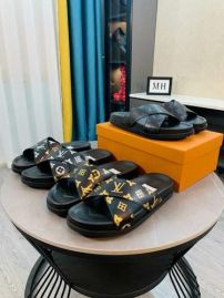 Picture of LV Slippers _SKU721992282852044